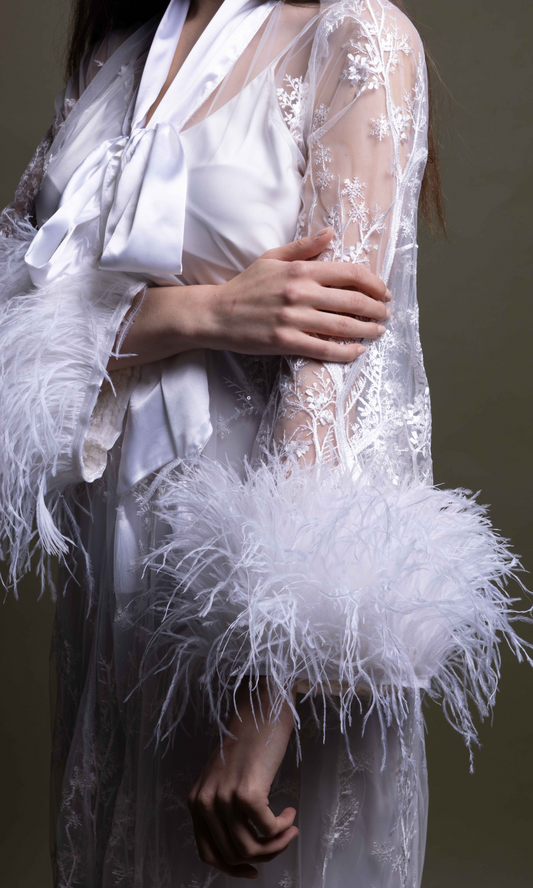 LACE ROBE WITH FEATHER