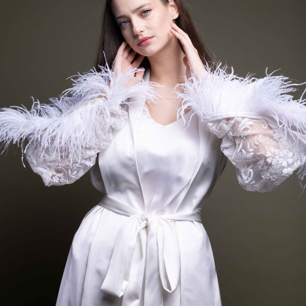 SILK ROBE WITH FEATHERS
